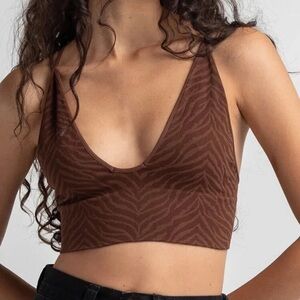 Tilly’s Full Tilt Brown Deep V Double Stranded Bralette!🪐